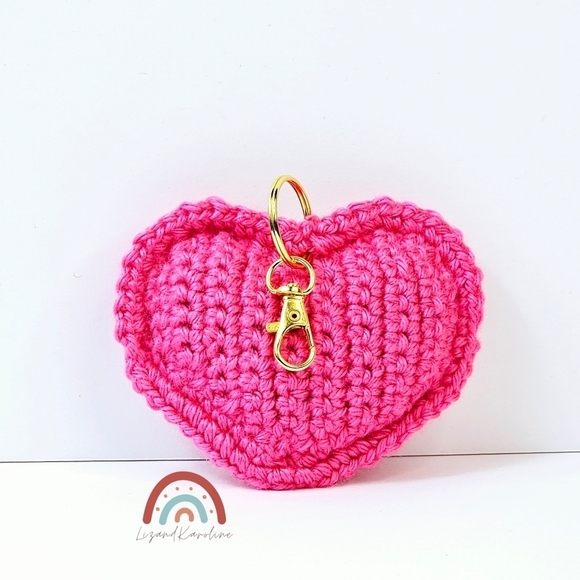 New! Handmade Crochet Vibrant Hot Pink Heart Keychain Bag Charm - Picture 1 of 9